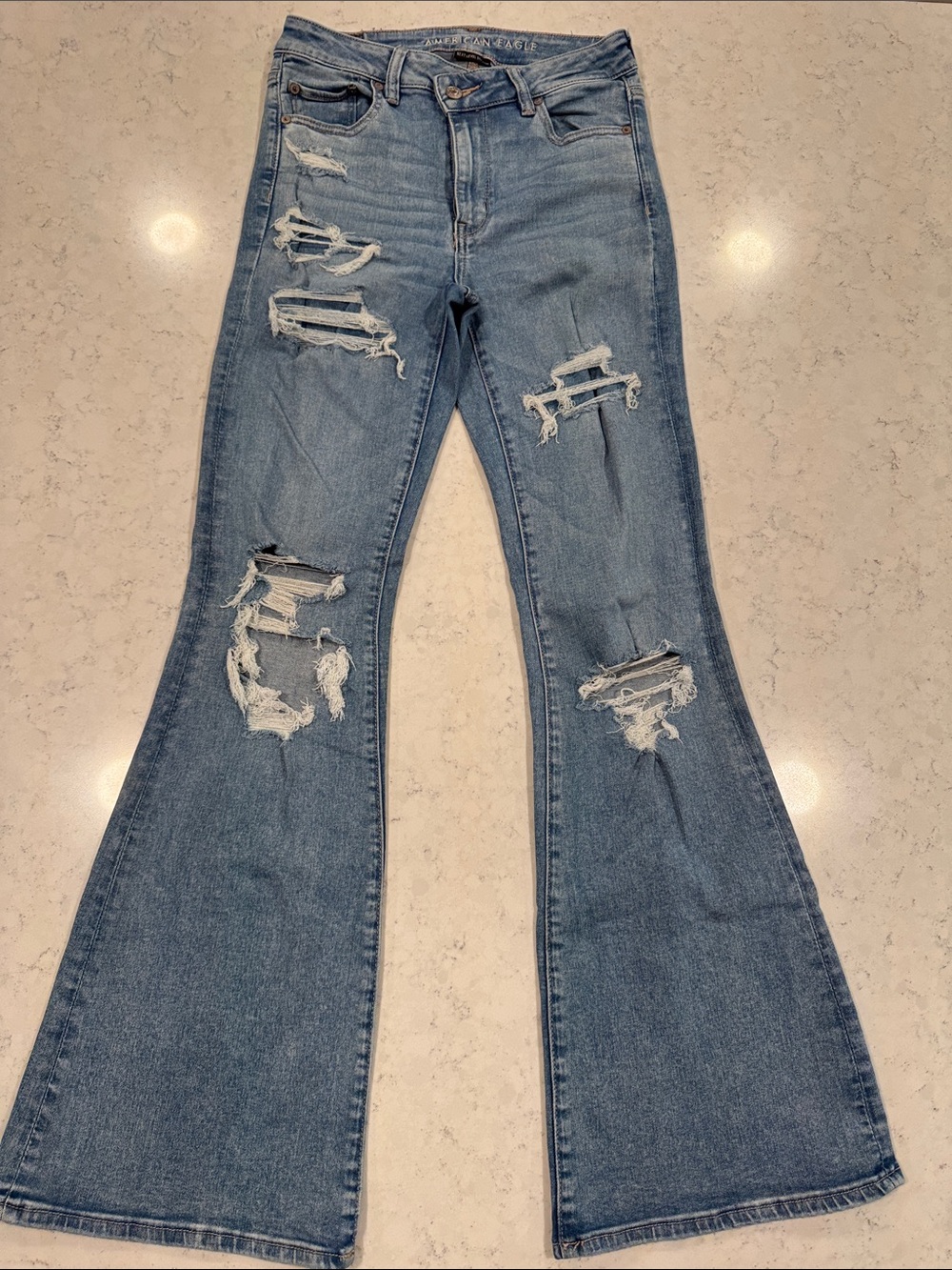 American Eagle 6 Long Super Hi-Rise Flare Destroyed Denim Next Level Stretch